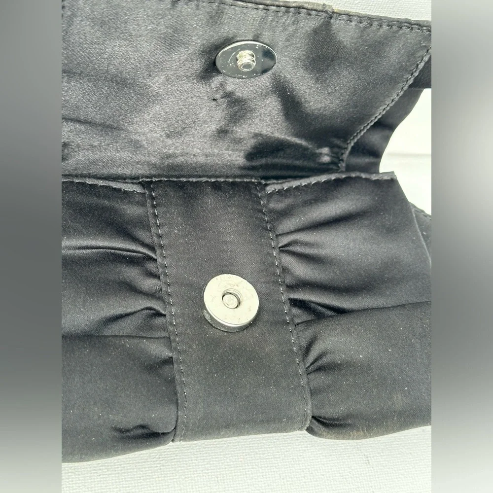 White House Black Market formal Wristlet with bow - Picture 7 of 13